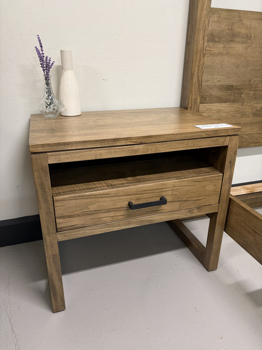 Tempus Ambrosia Maple Nightstand